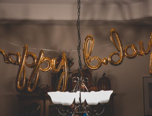 Gefeliciteerd met je zoon verjaardag vieren: zo maak je er een bijzondere dag van